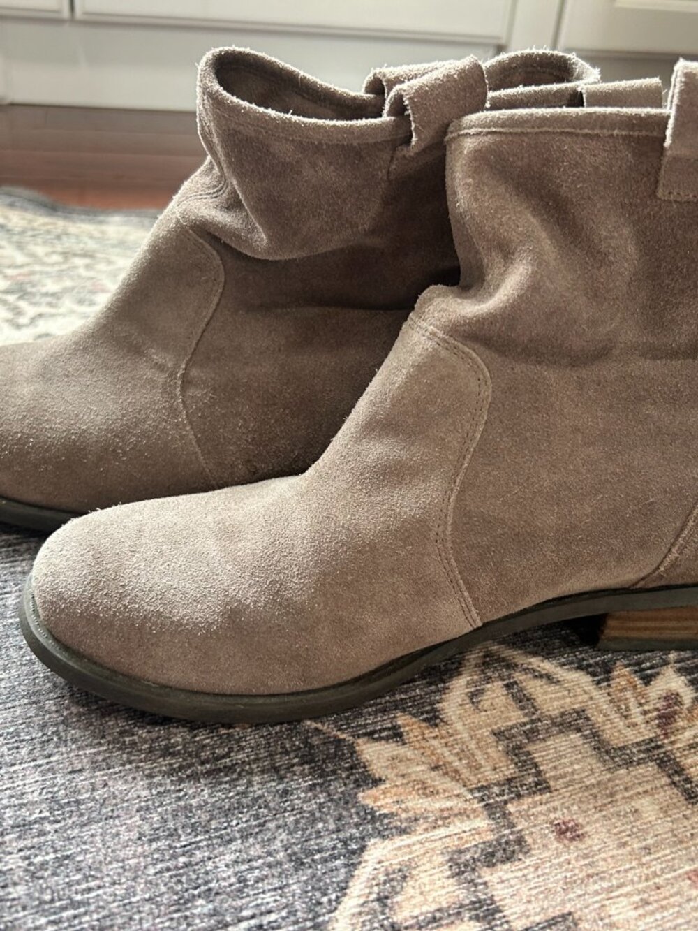 Sole Society Gray Suede Booties Size 8.5 EUC - Picture 2 of 7